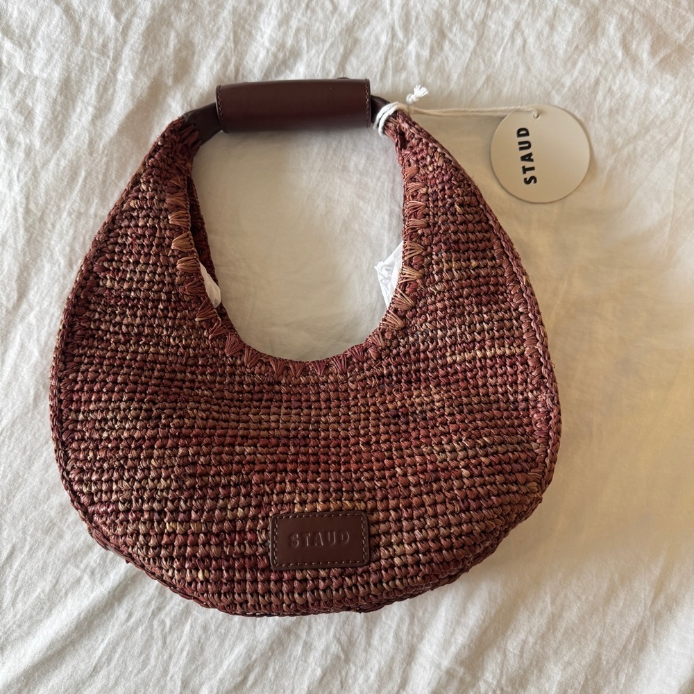 STAUD Raffia Moon Bag Mahogany Brown